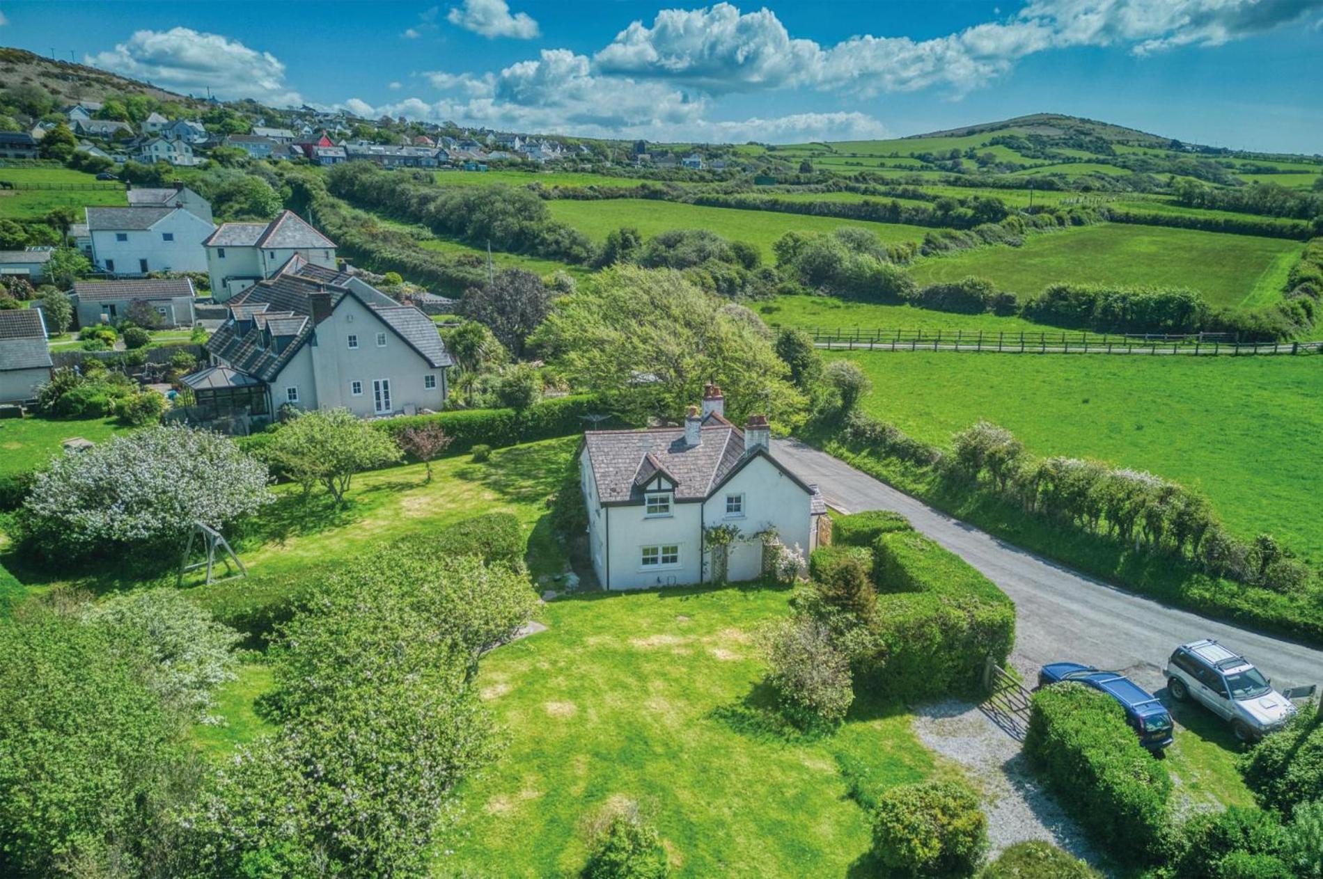 Dollars Cottage - 4 Bedroom Cottage - Llangennith Εξωτερικό φωτογραφία