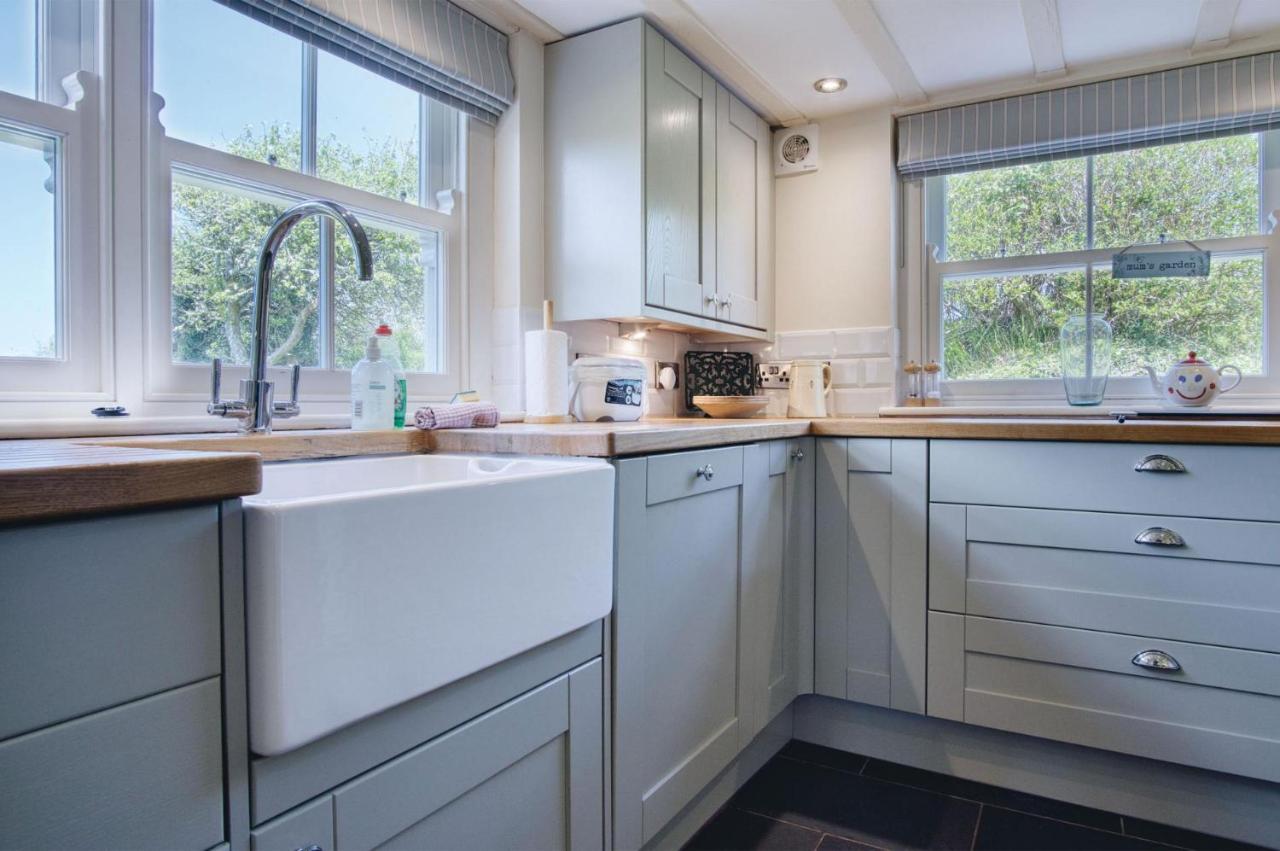 Dollars Cottage - 4 Bedroom Cottage - Llangennith Εξωτερικό φωτογραφία