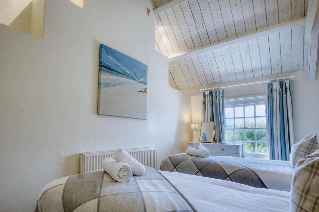 Dollars Cottage - 4 Bedroom Cottage - Llangennith Εξωτερικό φωτογραφία
